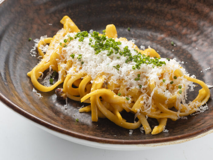 Pasta carbonara riojana